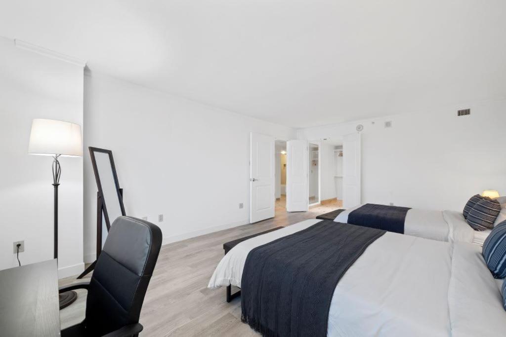 Astonishing Ocean Front Condo Cozysuites At Showboat アトランティックシティー エクステリア 写真